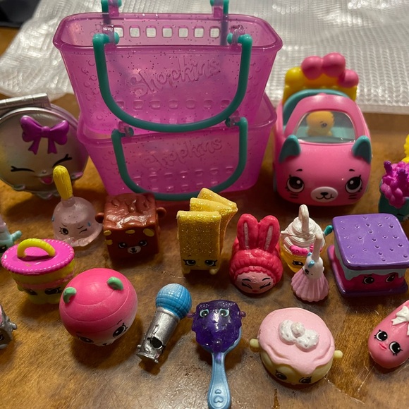 Shopkins Moose Figures Mixed Lot Kids Toys Unique Collectible Rare - Picture 9 of 11